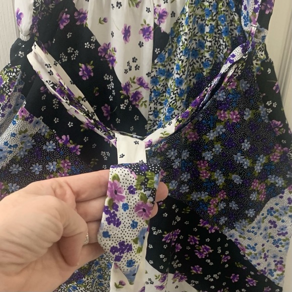 NEW Boohoo Sleeveless Mixed Floral Jumpsuit Patchwork Wide Leg Cropped - Picture 9 of 16